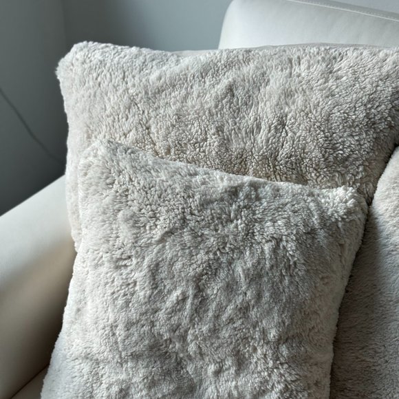 Pottery Barn Other Pottery Barn Faux Fur Pillow Covers 8x18 Poshmark